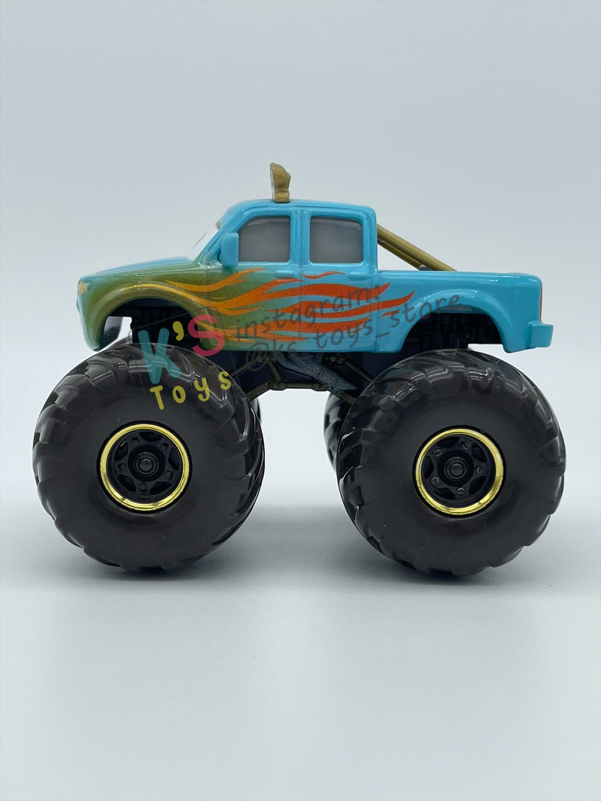 PRE-OWNED / LOOSE DISNEY PIXAR CARS - "IVY" CARS ON THE ROAD, SHOW TIME - MINT CONDITION