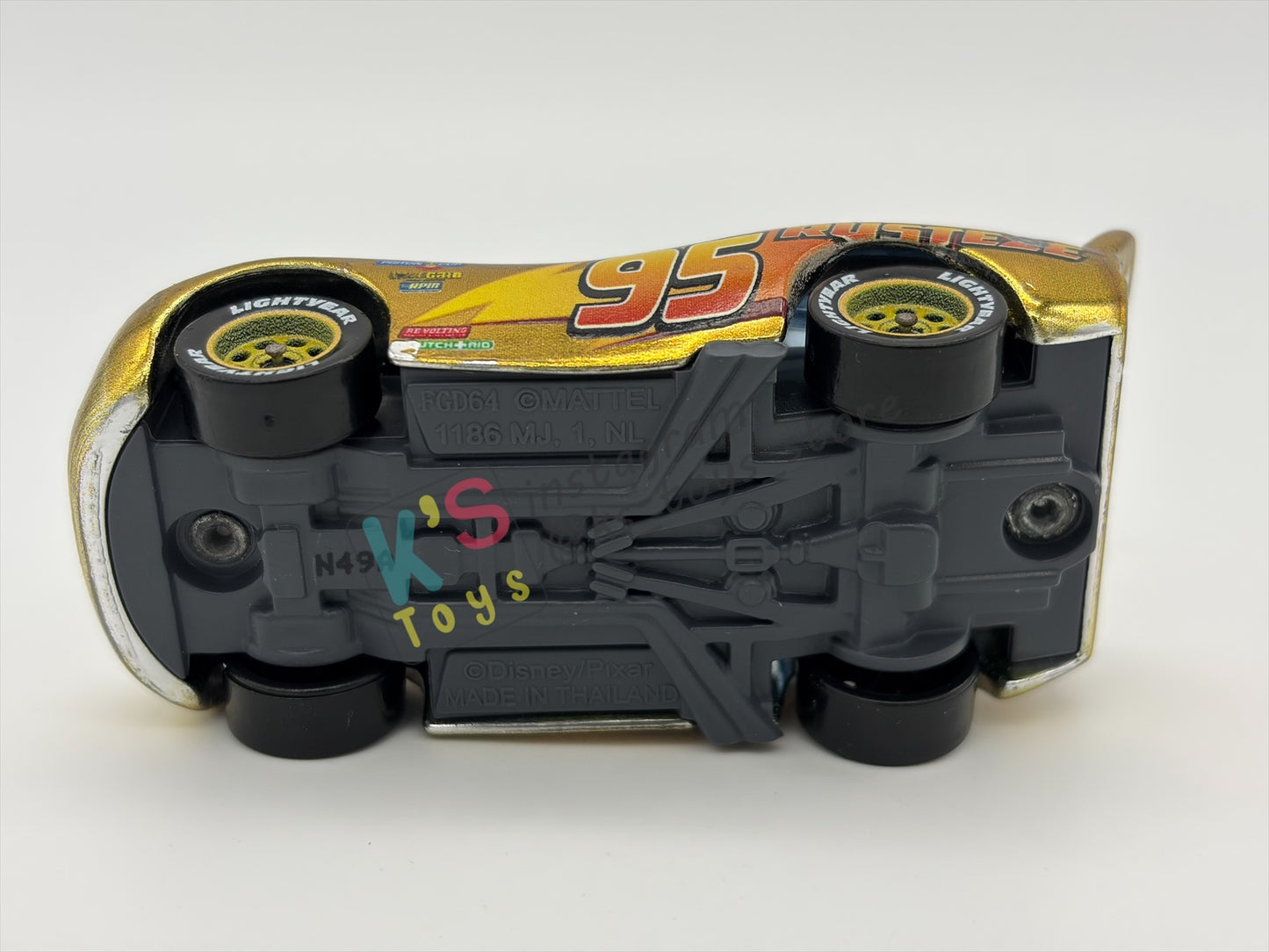 PRE-OWNED / LOOSE DISNEY PIXAR CARS - "GOLDEN LIGHTNING MCQUEEN (2021 PROMO)" 2021 PROMO SERIES - GOOD CONDITION