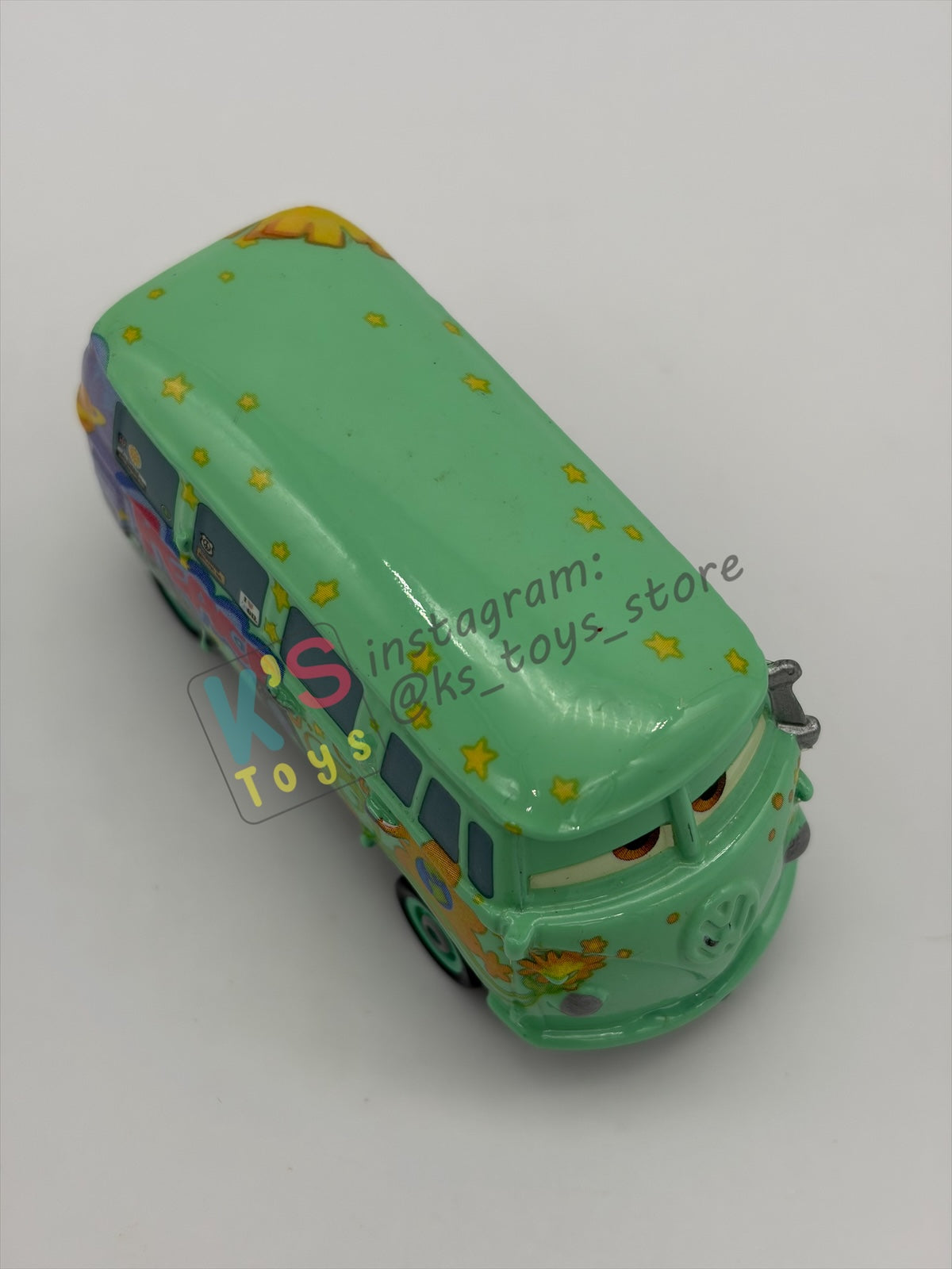 PRE-OWNED / LOOSE DISNEY PIXAR CARS - "FILLMORE" CARS SERIES - NEAR MINT CONDITION