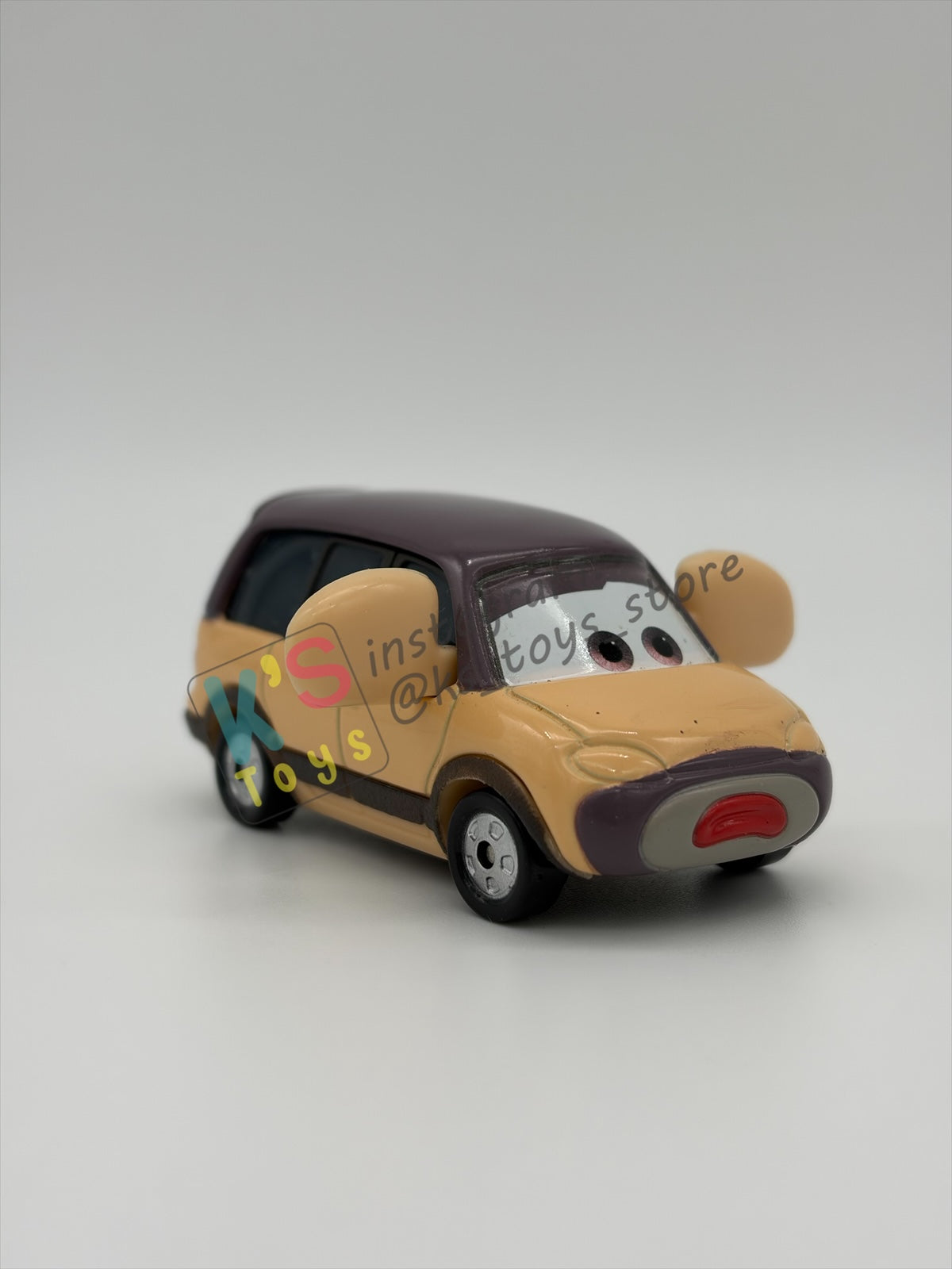 PRE-OWNED / LOOSE DISNEY PIXAR CARS - CIRCUS VAN - SUPER CHASE SERIES - PRE-OWNED IN GOOD CONDITION - READ DESCRIPTION!!!!!!