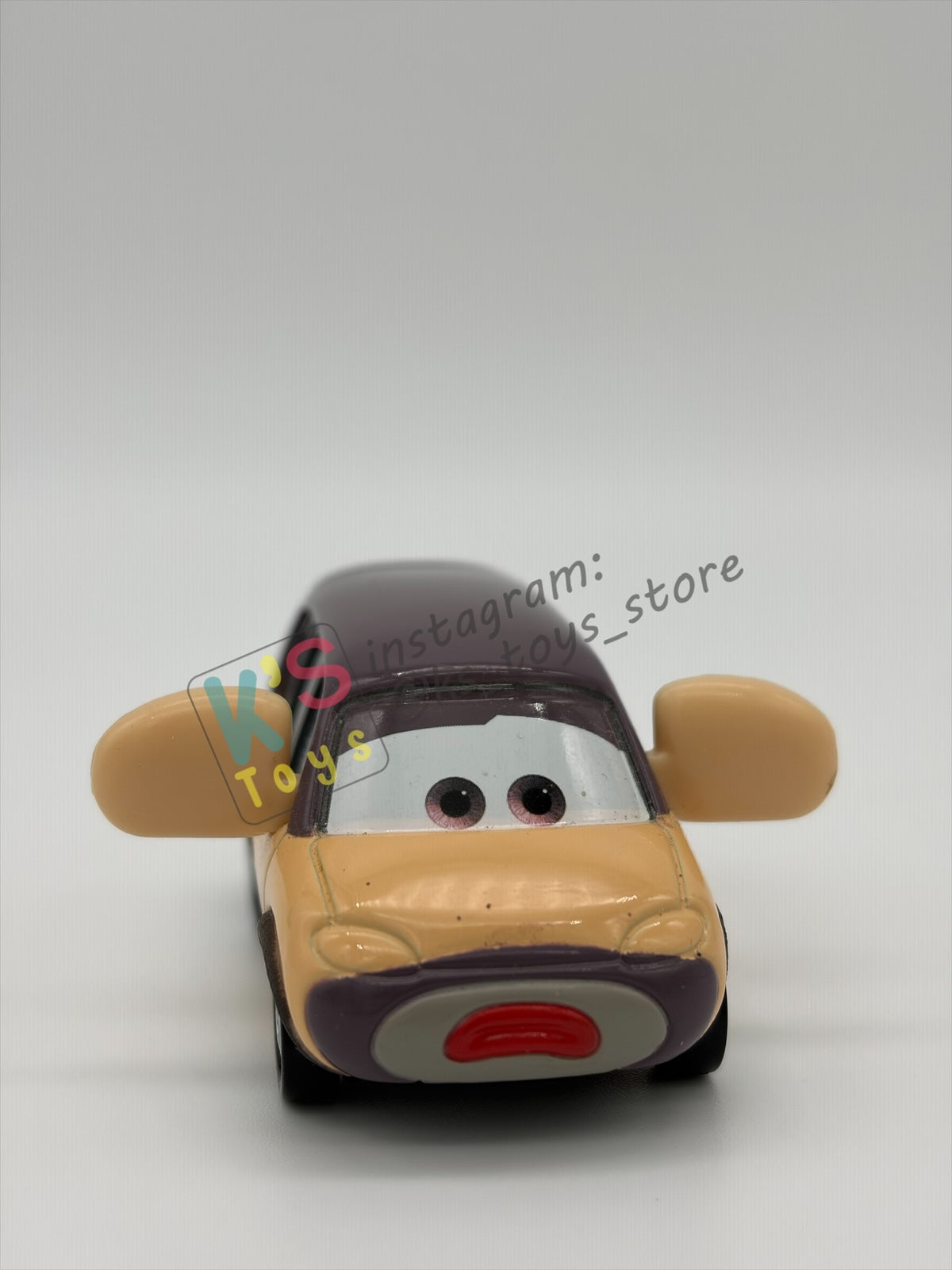PRE-OWNED / LOOSE DISNEY PIXAR CARS - CIRCUS VAN - SUPER CHASE SERIES - PRE-OWNED IN GOOD CONDITION - READ DESCRIPTION!!!!!!