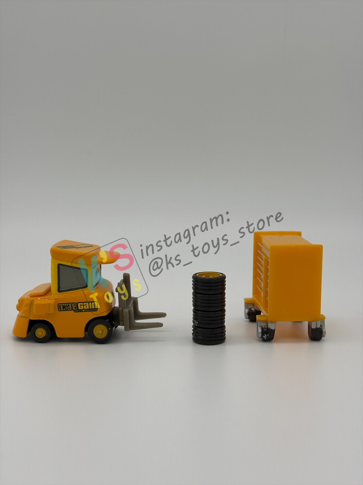 PRE-OWNED / LOOSE DISNEY PIXAR CARS - "OCTANE GAIN PITTY / DUDLEY SPARE" CARS 1 - NEAR MINT CONDITION - READ DESCRIPTION!!!!!!