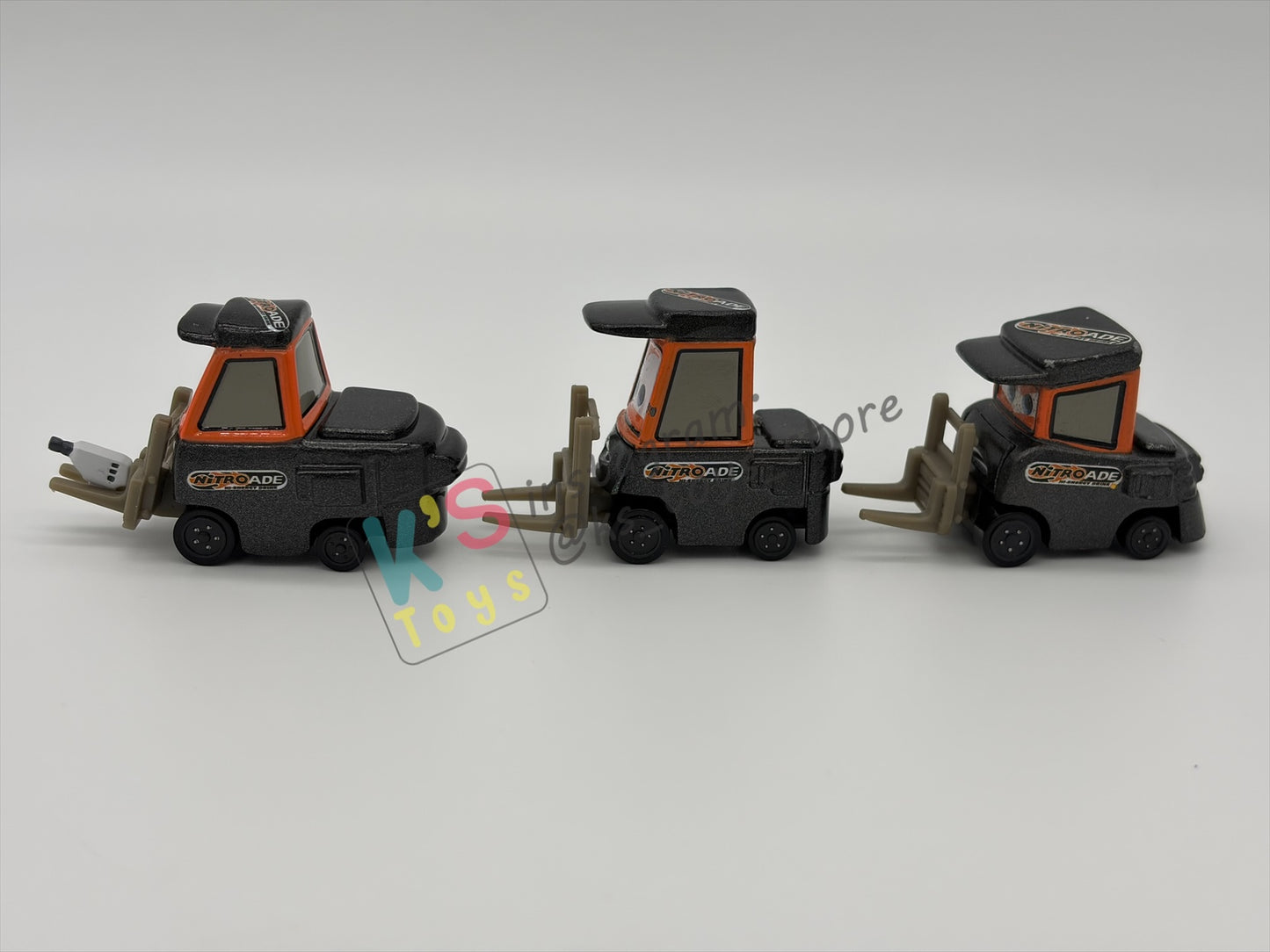 PRE-OWNED / LOOSE DISNEY PIXAR CARS - "NITROADE WIDE PITTY WITH TOOL, NITROADE THIN PITTY, HUGO FAST (NITROADE PITTY)" FROM 4-PACK TEAM NITROADE CREW GIFT PACK CARS 1 - PRE-OWNED IN GOOD CONDITION - READ DESCRIPTION!!!!!!