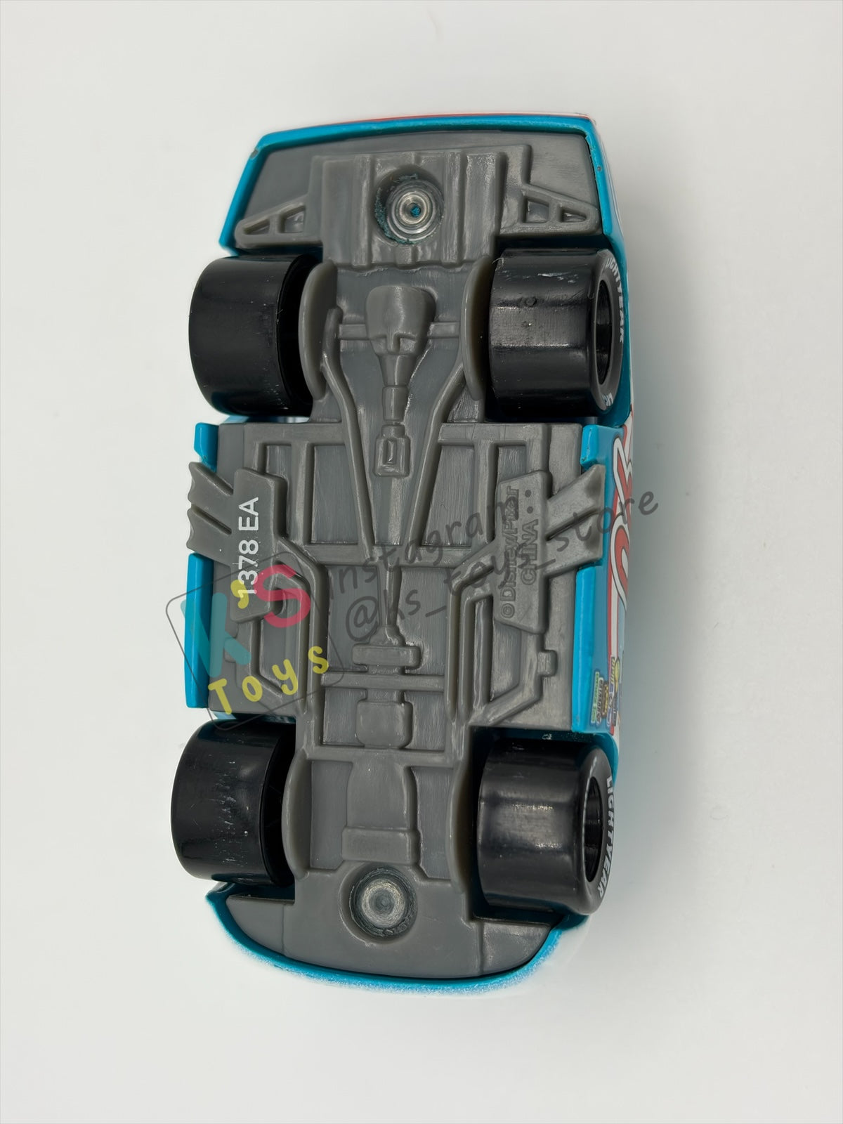 PRE-OWNED / LOOSE DISNEY PIXAR CARS - "Ponchy Wipeout (Bumper save #90)" CARS SERIES - NEAR MINT CONDITION - READ DESCRIPTION!!!!!!!!!!