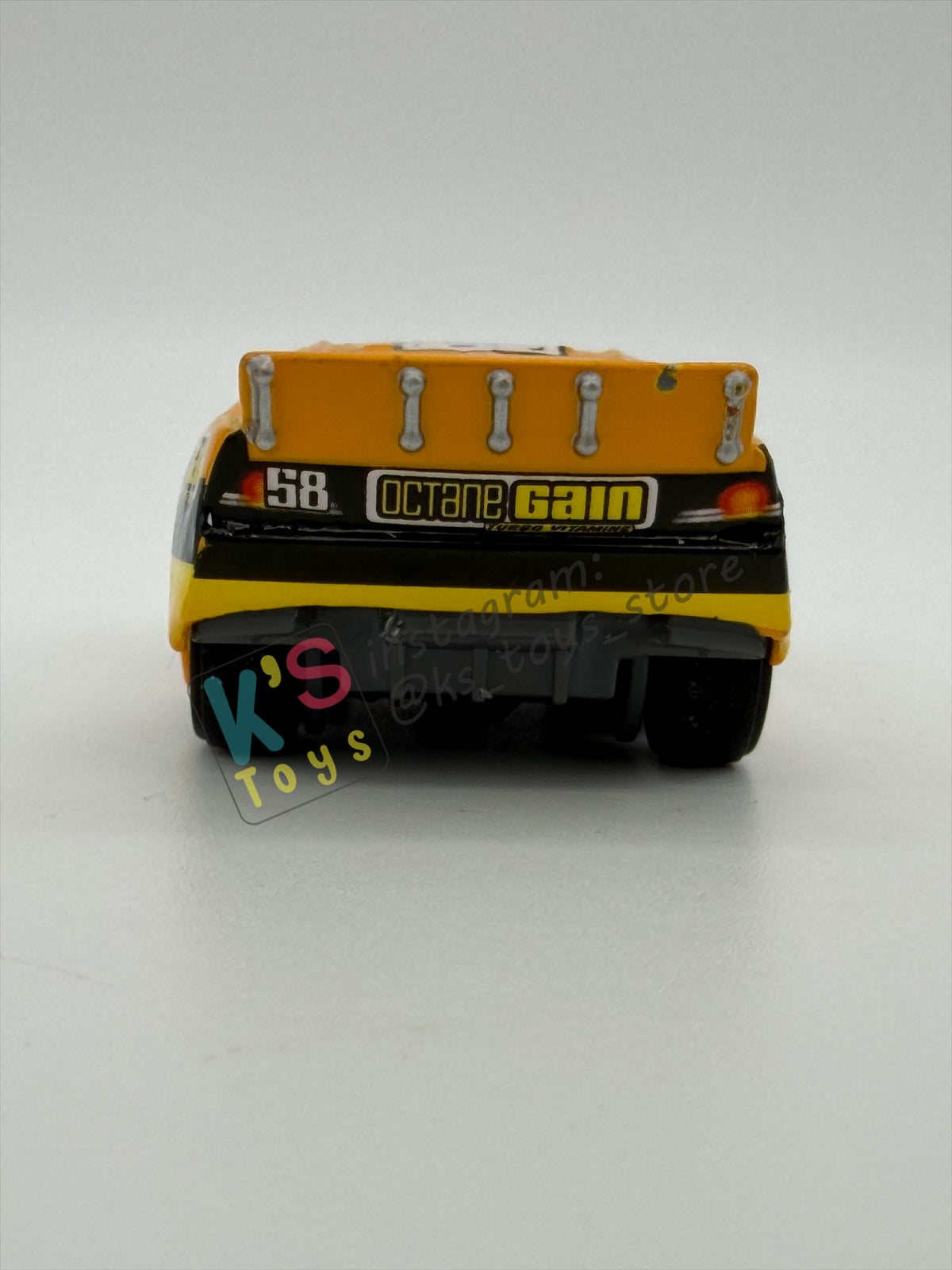 PRE-OWNED / LOOSE DISNEY PIXAR CARS BY MATTEL - "OCTANE GAIN RUBBER TIRES" - SYNTHETIC RUBBER TIRES SERIES - NEAR MINT CONDITION - READ DESCRIPTION!!!!!!!!!!