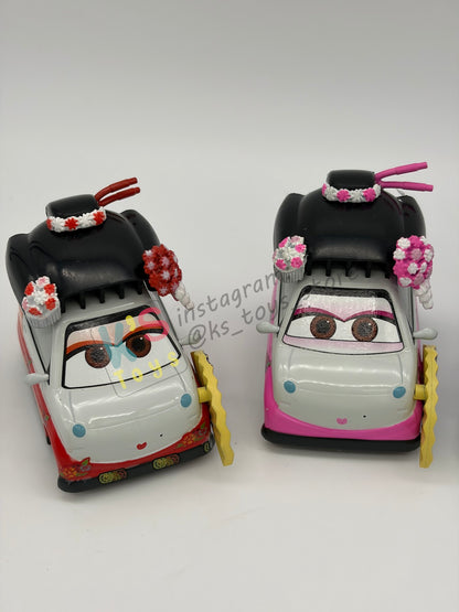 PRE-OWNED / LOOSE DISNEY STORE OF DISNEY PIXAR CARS 1:43 - TAMIKO, SHIGEKO AND OKUNI - TRAVELLING THROUGH TOKYO SERIES - IN NEAR MINT CONDITION