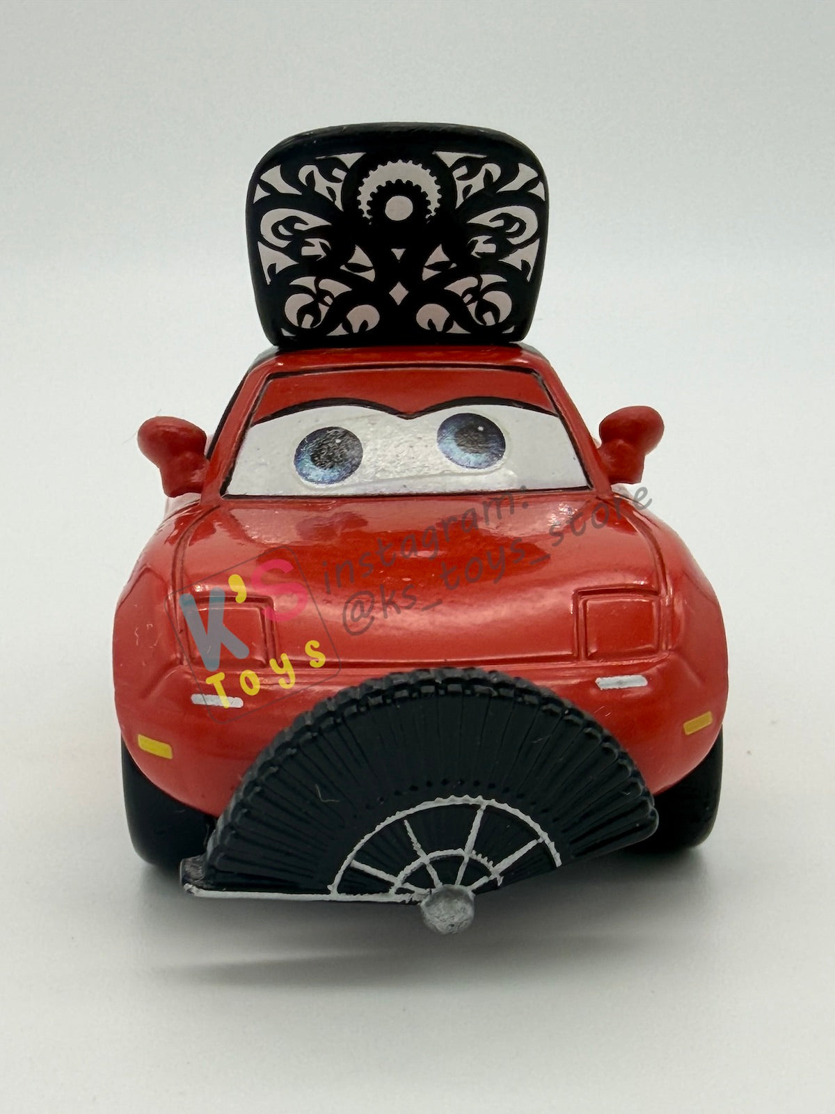 PRE-OWNED / LOOSE DISNEY STORE OF DISNEY PIXAR CARS 1:43 - SENORITA MIA & TIA - 20 CARS TOON GIFT SET COLLECTORS SERIES - IN NEAR MINT CONDITION!!