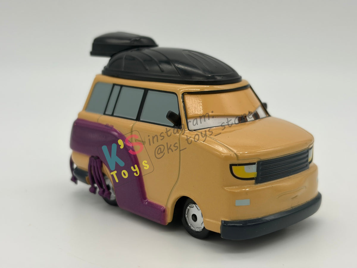 PRE-OWNED / LOOSE DISNEY STORE OF DISNEY PIXAR CARS 1:43 - KINGPIN NOBUNAGA  - TRAVELLING THROUGH TOKYO SERIES - NEAR MINT CONDITION