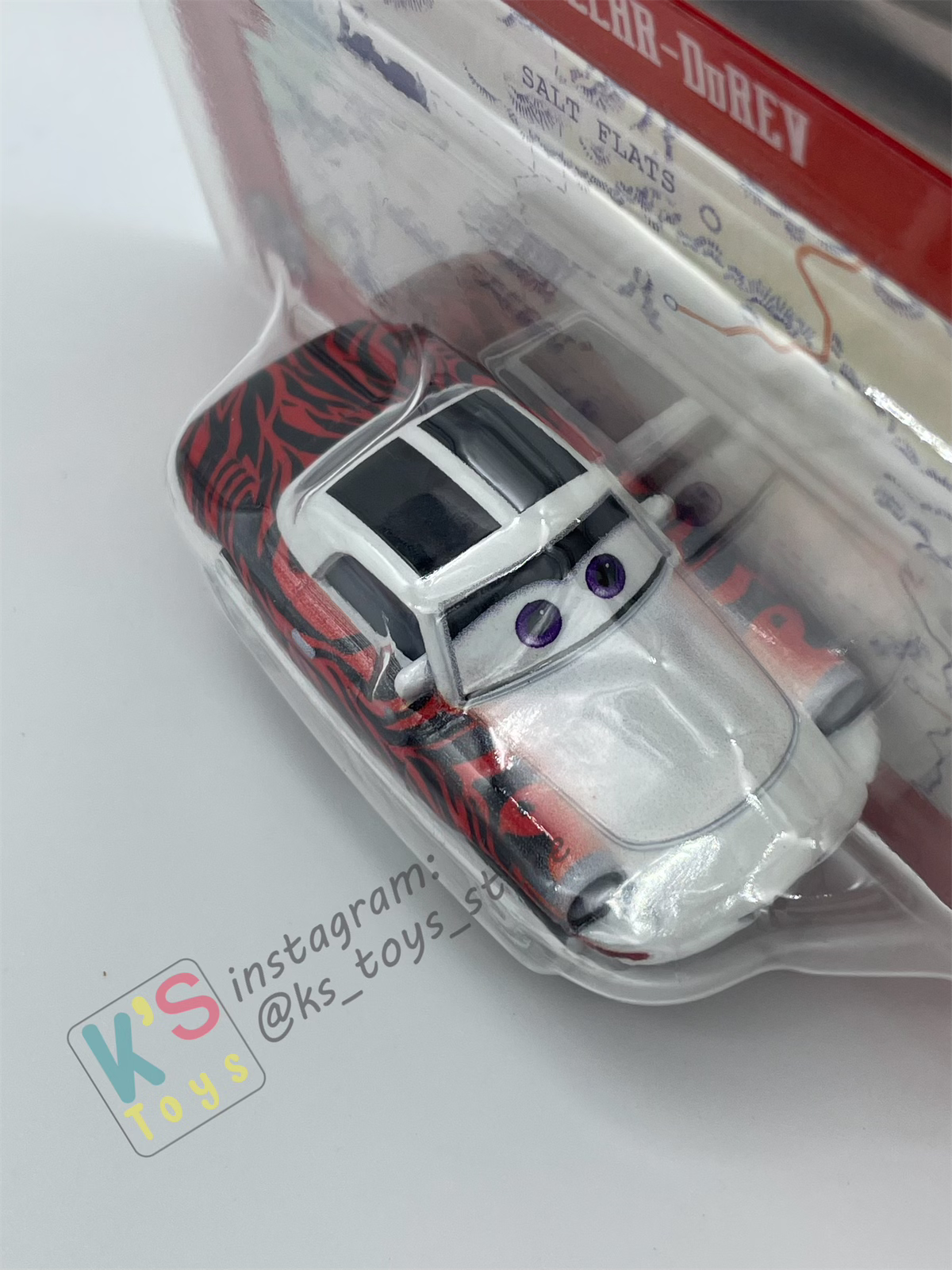 DISNEY PIXAR CARS BY MATTEL - "MAE PILLAR-DUREY" CARS ON THE ROAD SERIES 2023 NEW RELEASE - BNIP