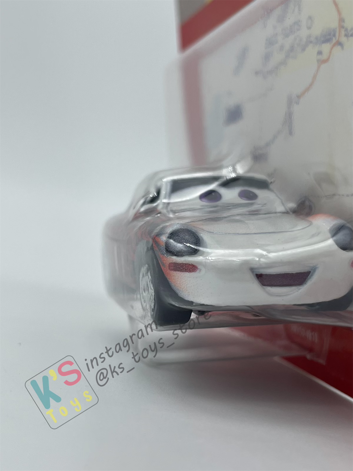 DISNEY PIXAR CARS BY MATTEL - "MAE PILLAR-DUREY" CARS ON THE ROAD SERIES 2023 NEW RELEASE - BNIP