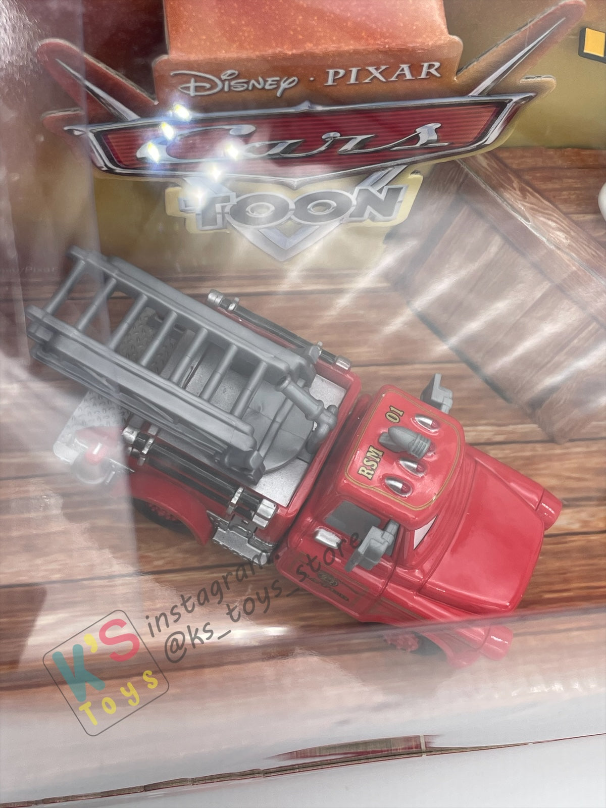 DISNEY PIXAR CARS BY MATTEL - CARS TOON RESCUE SQUAD MATER 4-PACK GIFT SET "RESCUE SQUAD MATER, RESCUE SQUAD CHOPPER, DALMATIAN MIA AND DALMATIAN TIA" - BNIB