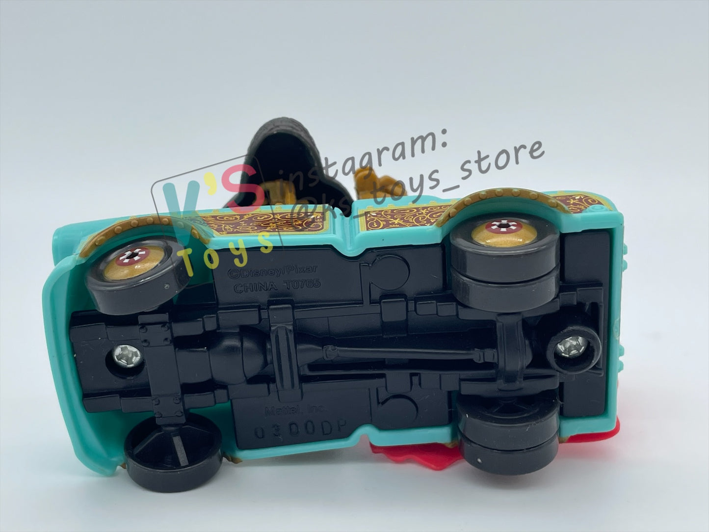 PRE-OWNED / LOOSE DISNEY PIXAR CARS 1:55 BY MATTEL - "EL MATERDOR PLASTIC" FROM PLAYSET - MINT CONDITION