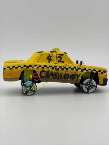 PRE-OWNED / LOOSE DISNEY PIXAR CARS - "FAREGAME" THUNDER HOLLOW SERIES - NEAR MINT CONDITION - READ DESCRIPTION!!!!!!