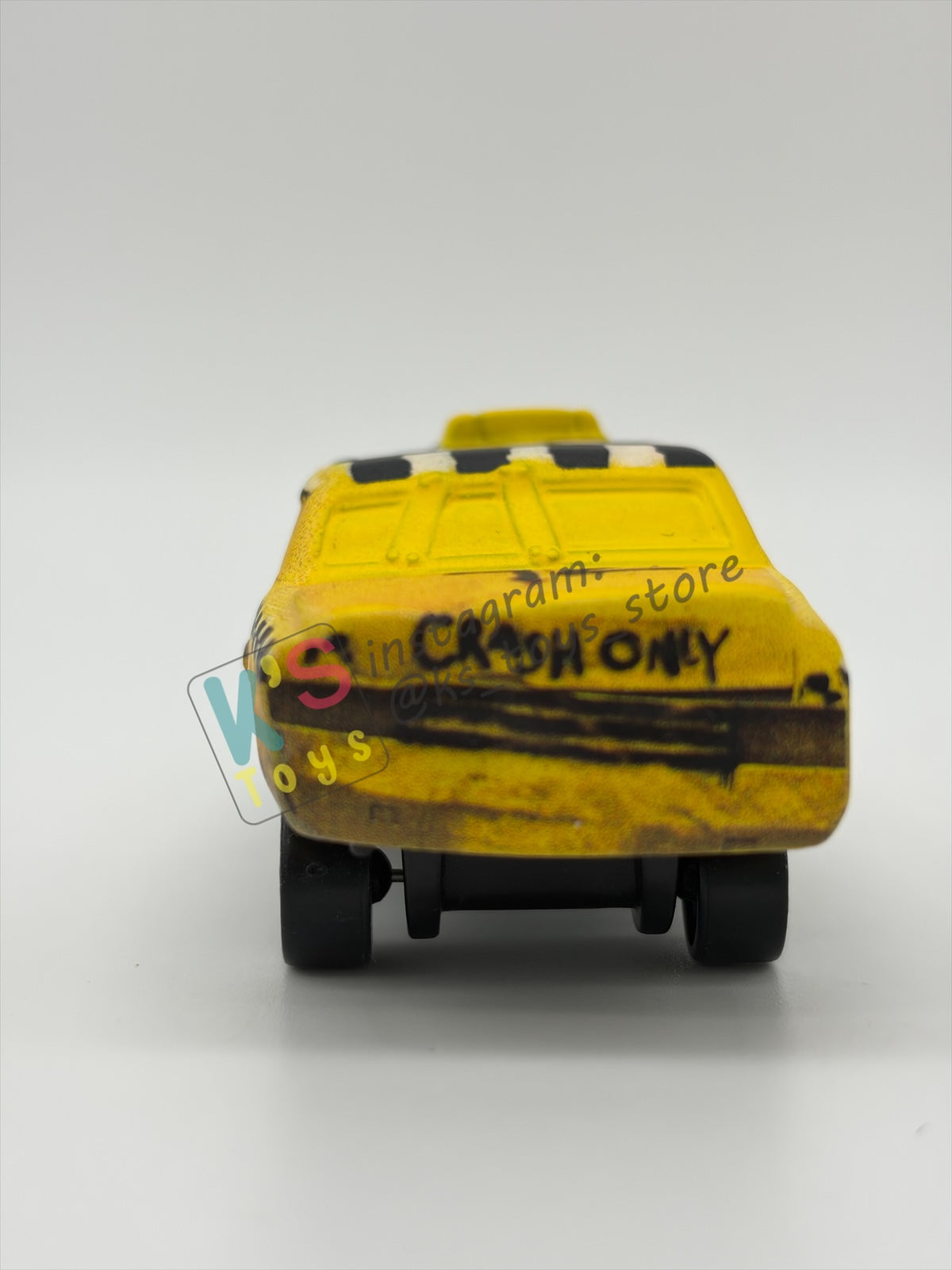 PRE-OWNED / LOOSE DISNEY PIXAR CARS - "FAREGAME" THUNDER HOLLOW SERIES - NEAR MINT CONDITION - READ DESCRIPTION!!!!!!