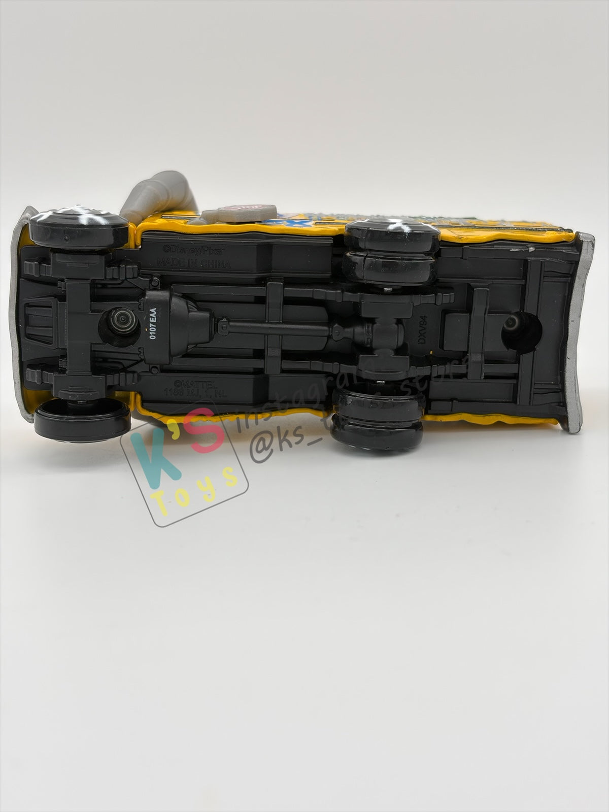 PRE-OWNED / LOOSE DISNEY PIXAR CARS - "MISS FRITTER" THUNDER HOLLOW SERIES - NEAR MINT CONDITION - READ DESCRIPTION!!!!!!