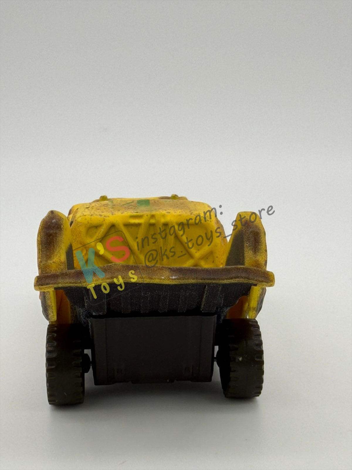 PRE-OWNED / LOOSE DISNEY PIXAR CARS - "TACO" THUNDER HOLLOW SERIES - IN GOOD CONDITION - READ DESCRIPTION!!!!!!