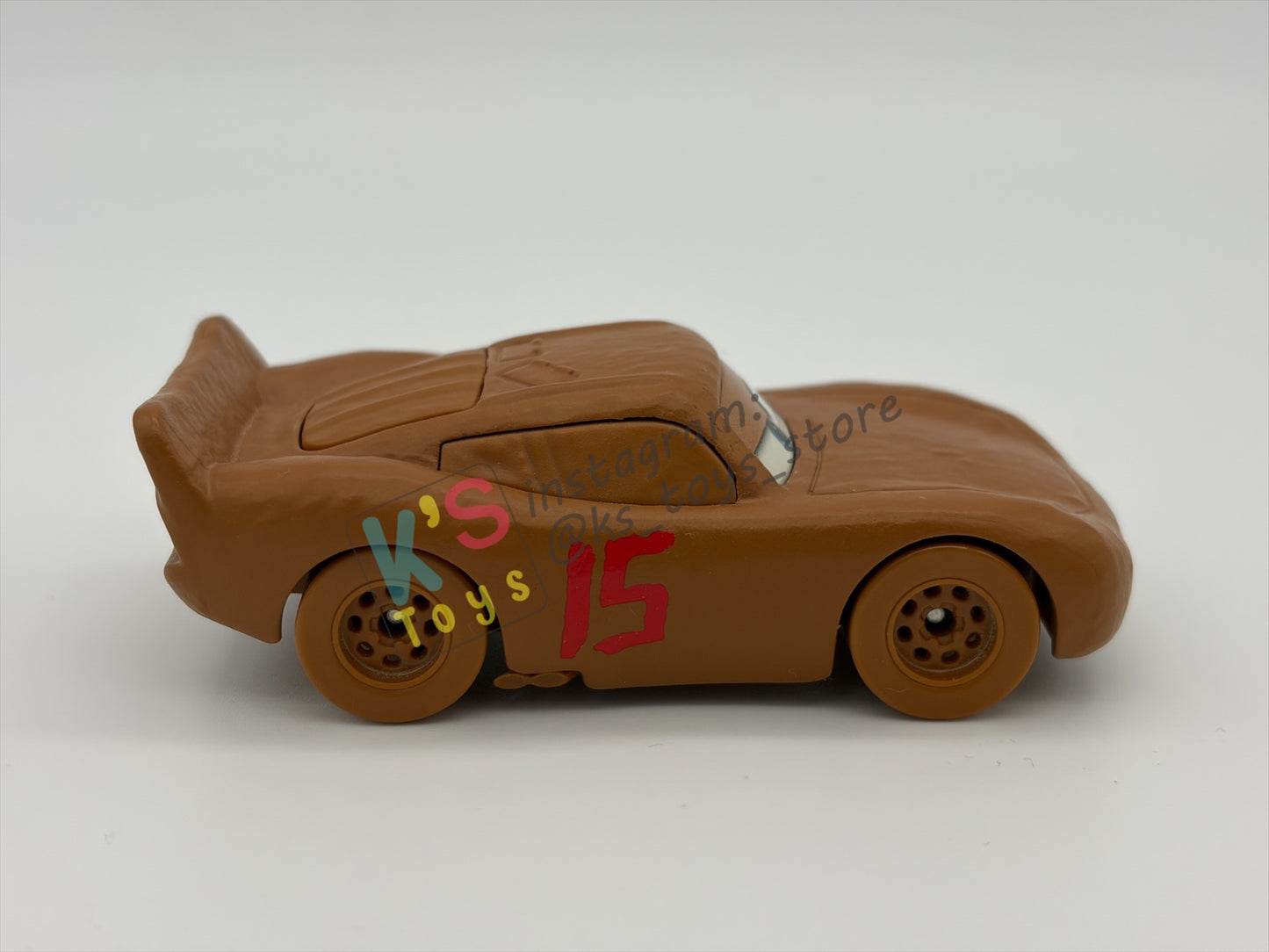 PRE-OWNED / LOOSE DISNEY PIXAR CARS - "LIGHTNING MCQUEEN AS CHESTER WHIPPLEFILTER (SHINY VARIANT)" THUNDER HOLLOW SERIES - NEAR MINT CONDITION - READ DESCRIPTION!!!!!!