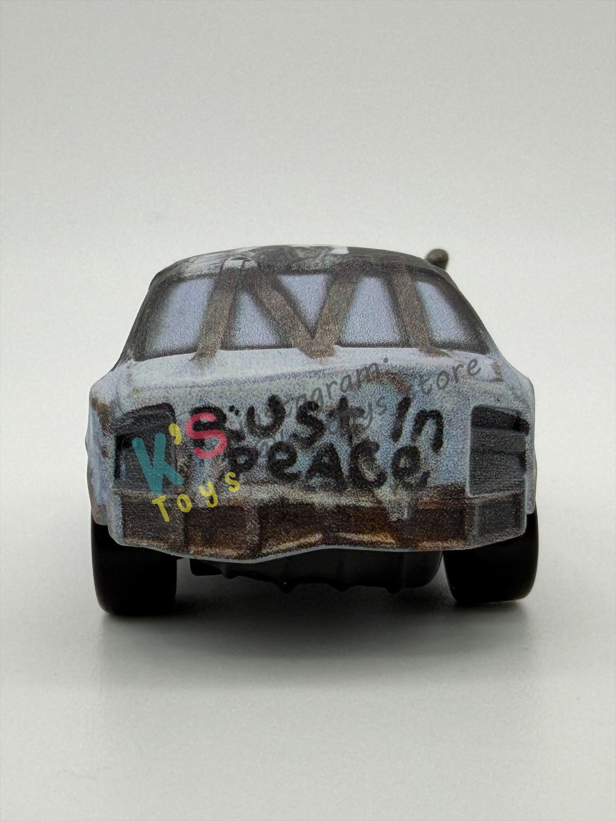 PRE-OWNED / LOOSE DISNEY PIXAR CARS - "PATTY (VARIANT 2)" THUNDER HOLLOW SERIES - NEAR MINT CONDITION - READ DESCRIPTION!!!!!!
