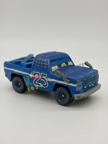 PRE-OWNED / LOOSE DISNEY PIXAR CARS - "BROADSIDE" THUNDER HOLLOW SERIES - NEAR MINT CONDITION - READ DESCRIPTION!!!!!!