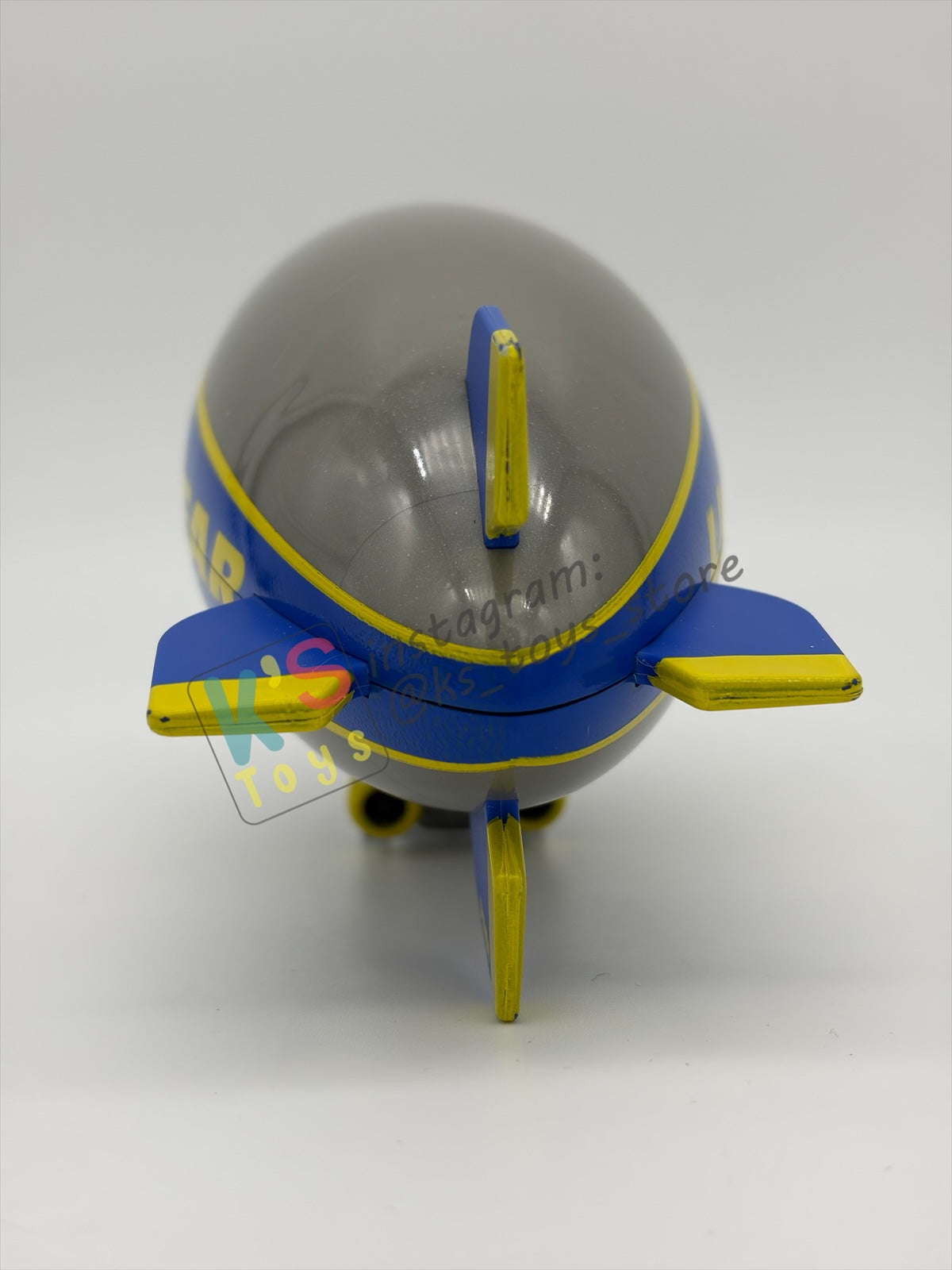 PRE-OWNED / LOOSE DISNEY PIXAR CARS - "AL OFT THE LIGHTYEAR BLIMP" THE WORLD OF CARS SERIES - NEAR MINT CONDITION - READ DESCRIPTION!!!!!!!!!
