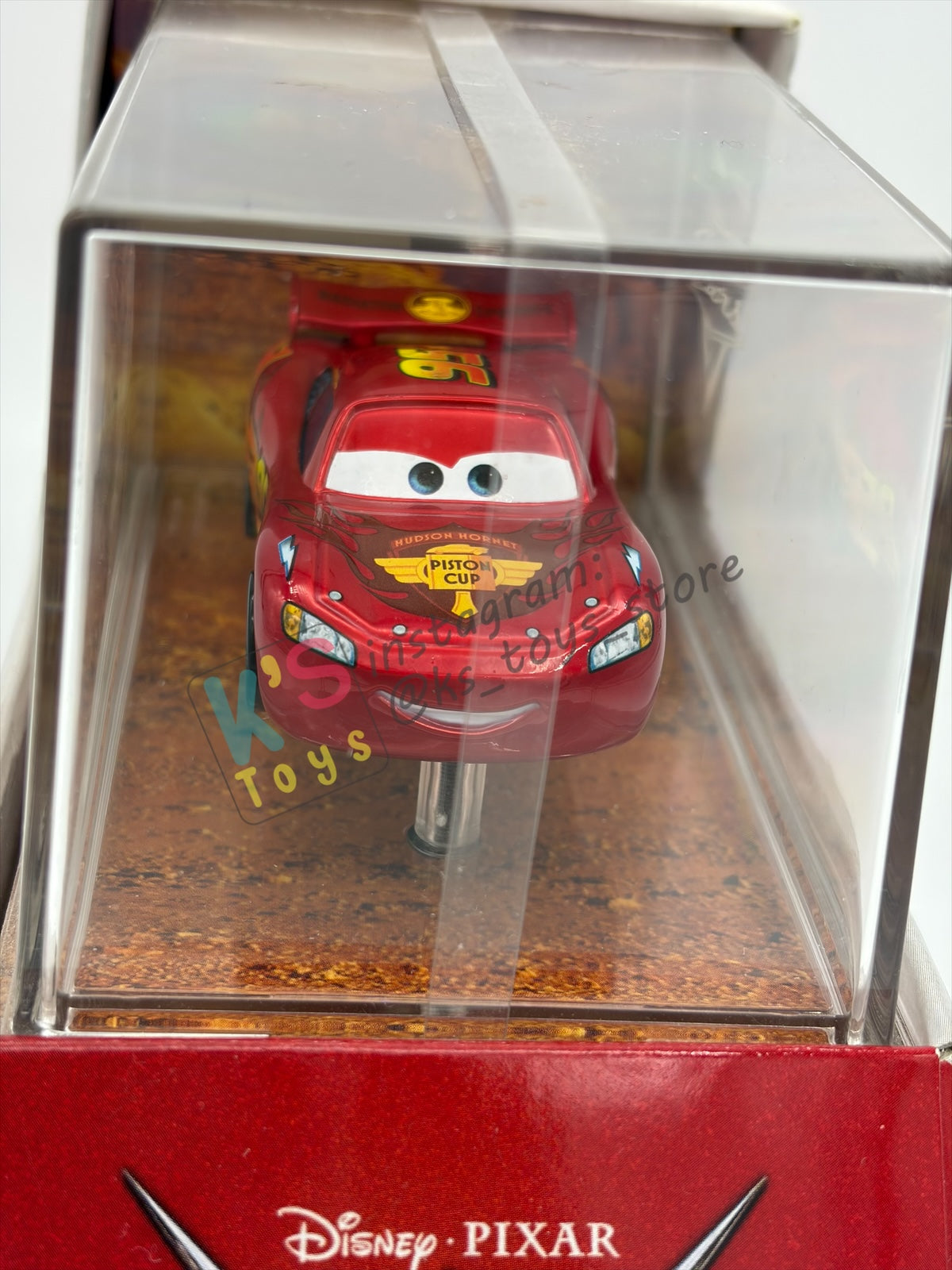 ISNEY PIXAR CARS BY MATTEL 1:55 - RS TEAM LIGHTNING MCQUEEN - SPECIAL EDITION DISPLAY CASE! PROMO ONLY AT TARGET - BNIP BUT NOT IN MINT CONDITION!!!!