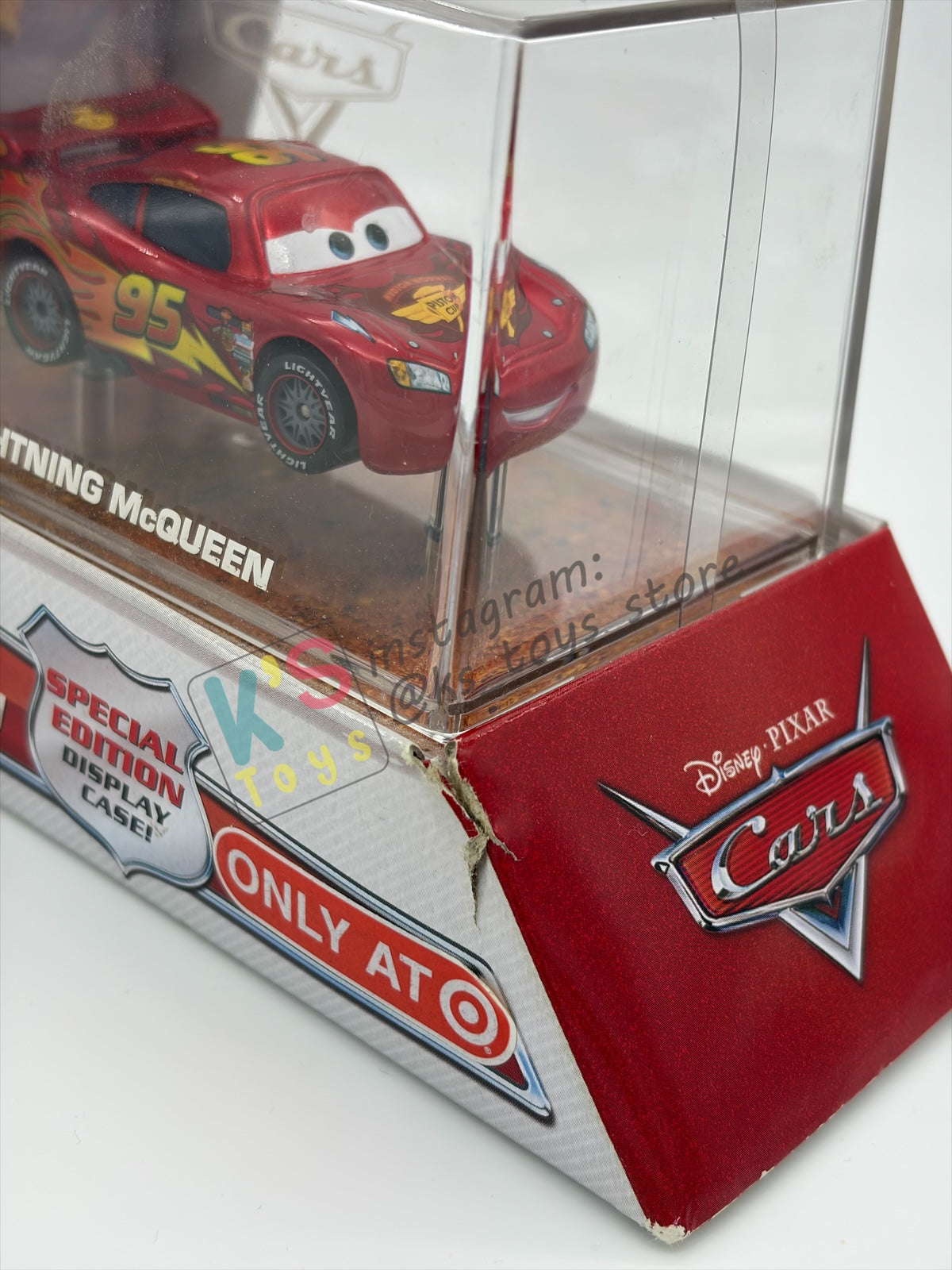 ISNEY PIXAR CARS BY MATTEL 1:55 - RS TEAM LIGHTNING MCQUEEN - SPECIAL EDITION DISPLAY CASE! PROMO ONLY AT TARGET - BNIP BUT NOT IN MINT CONDITION!!!!