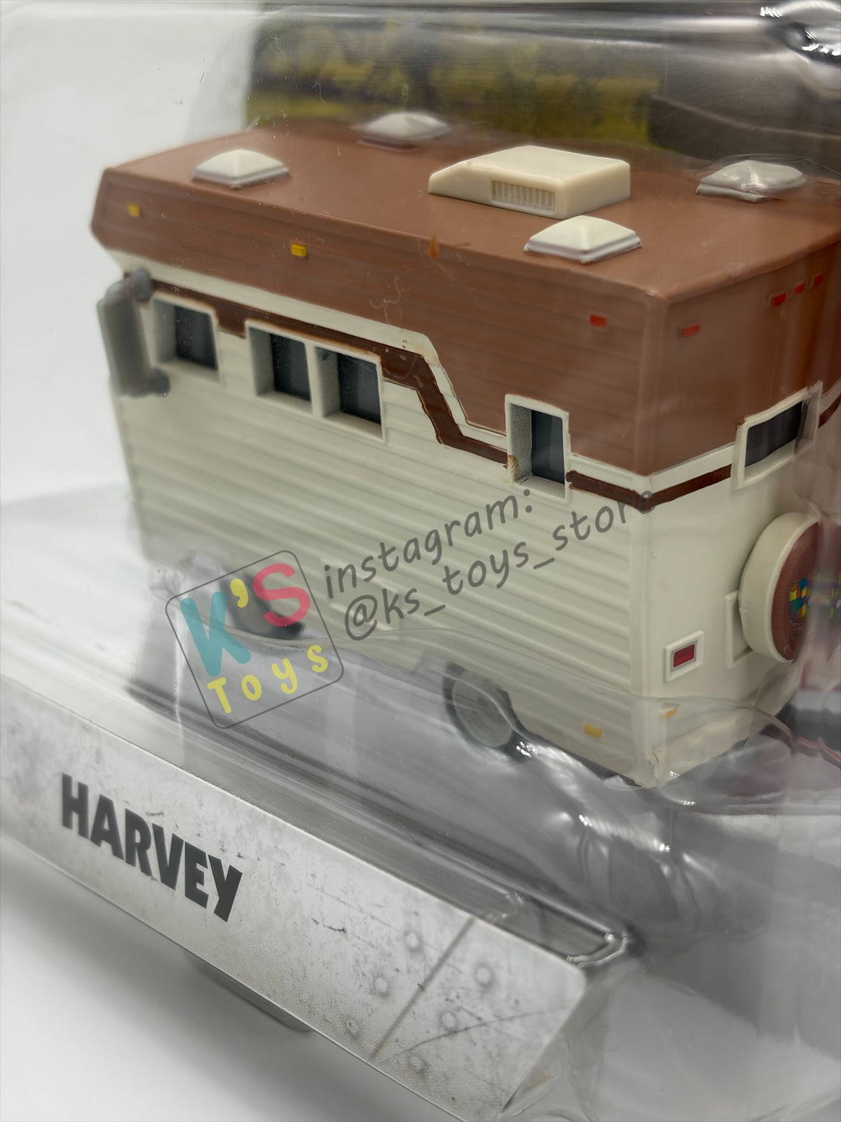 DELUXE DISNEY PLANES "HARVEY" PISTON PEAK SERIES - BNIP