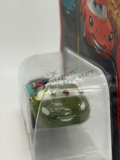 EXCLUSIVE DISNEY PARKS CARS LAND "RADIATOR SPRINGS RACER" GREEN - BNIP