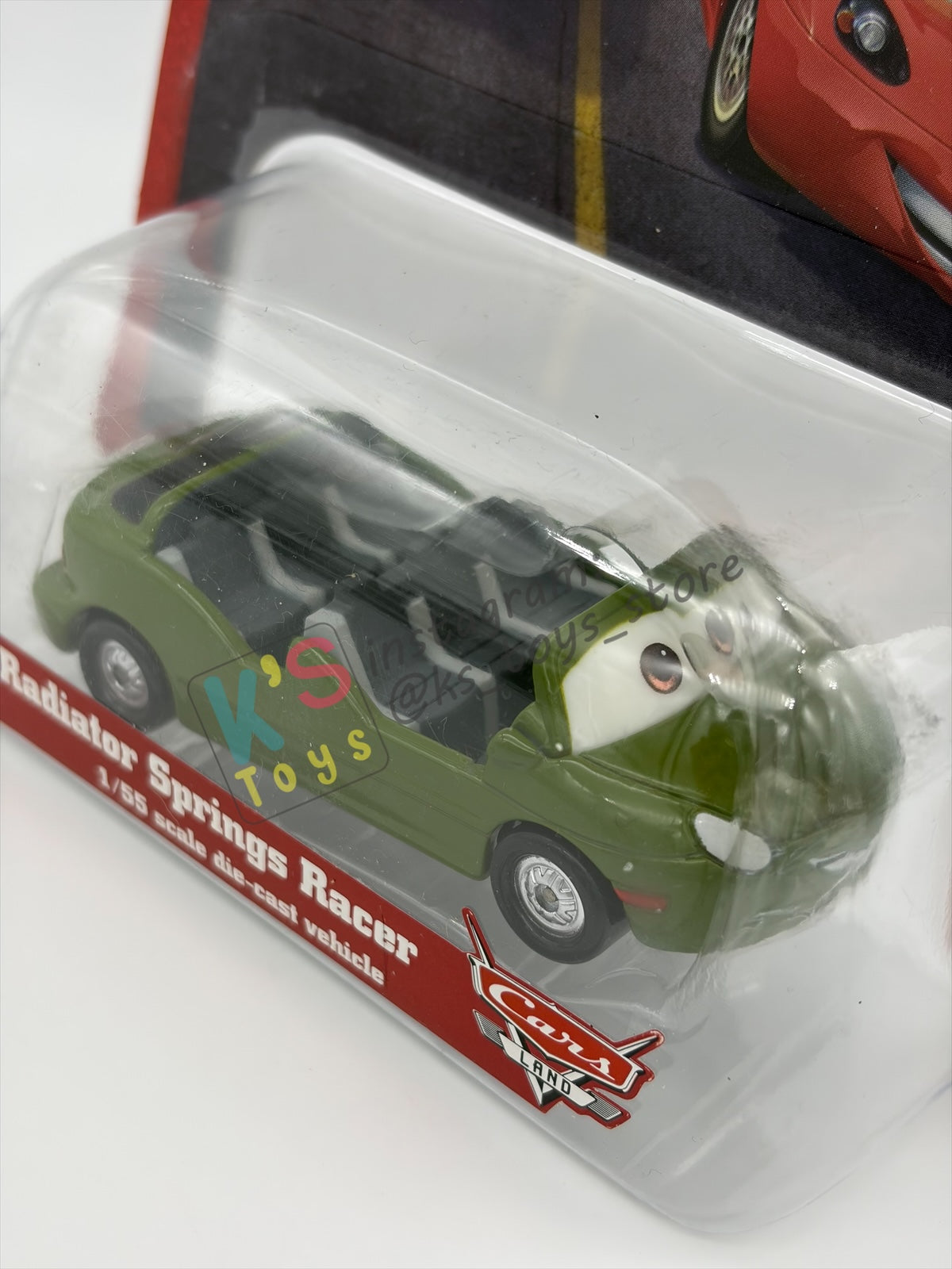 EXCLUSIVE DISNEY PARKS CARS LAND "RADIATOR SPRINGS RACER" GREEN - BNIP