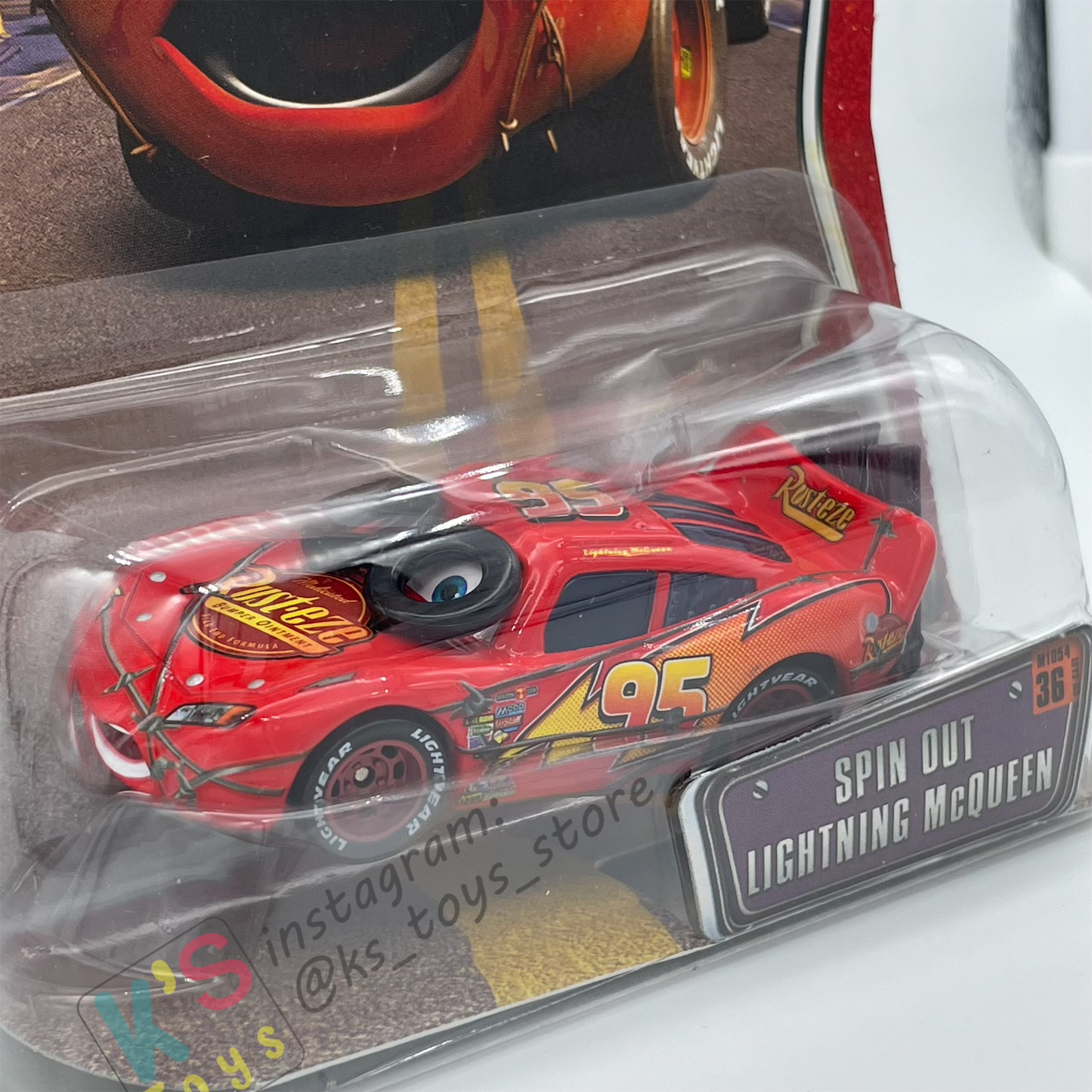 DISNEY PIXAR CARS BY MATTEL - SPIN OUT LIGHTNING MCQUEEN - THE WORLD OF CARS SERIES - BNIP