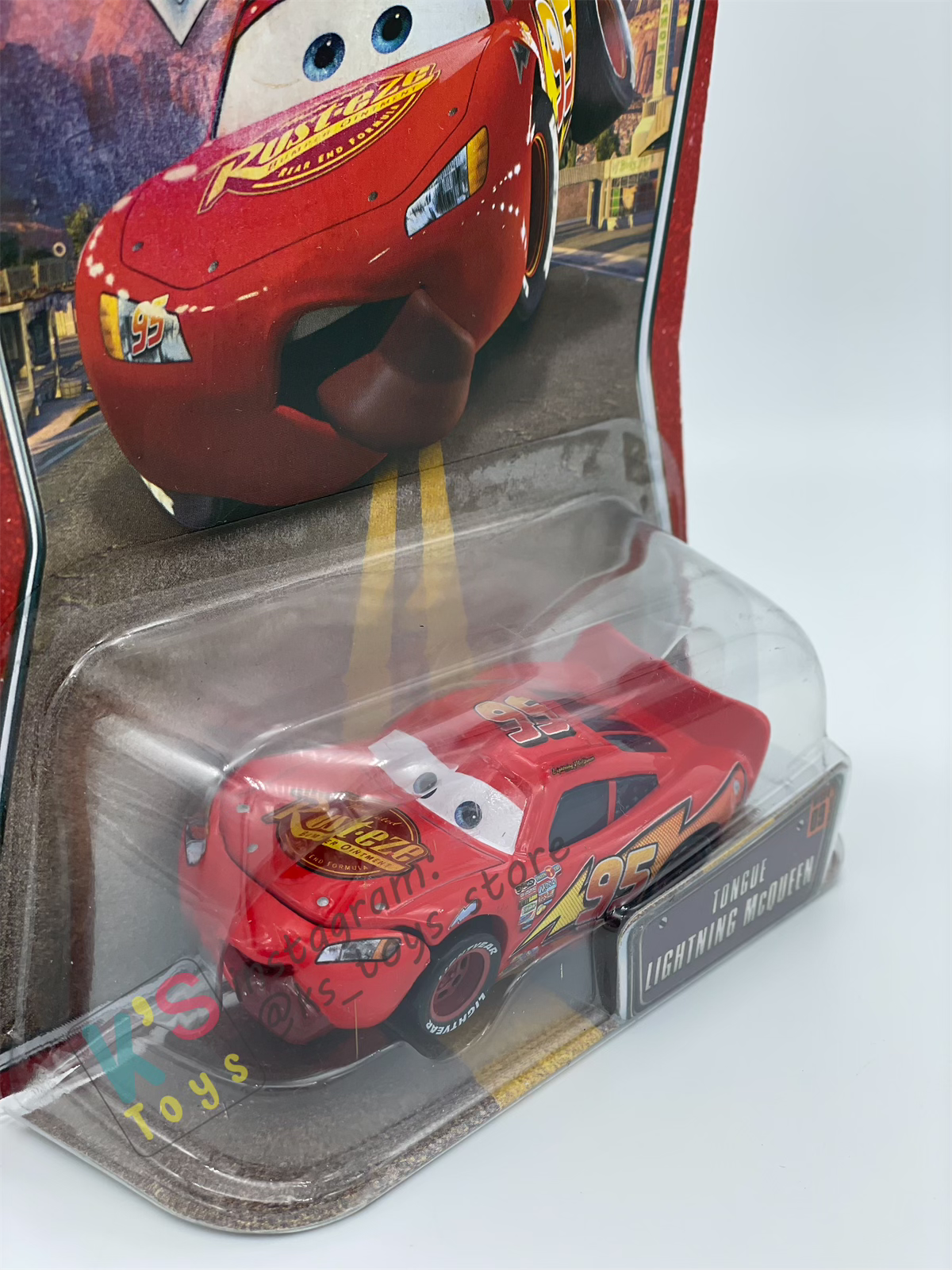 DISNEY PIXAR CARS BY MATTEL - TONGUE LIGHTNING MCQUEEN - THE WORLD OF CARS SERIES - BNIP