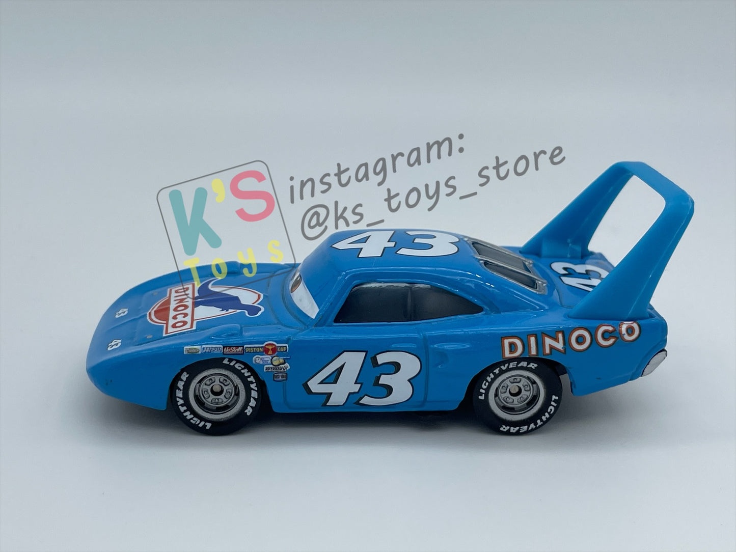 PRE-OWNED / LOOSE DISNEY PIXAR CARS BY MATTEL - "STRIP WEATHERS / THE KING" - CARS SERIES - NEAR MINT CONDITION - READ DESCRIPTION!!!!!!!!!!!